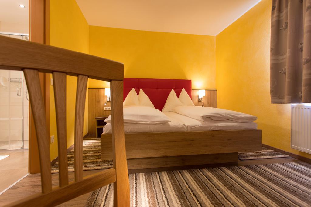 Hotel Freiensteinerhof Superior Sankt Peter-Freienstein المظهر الخارجي الصورة