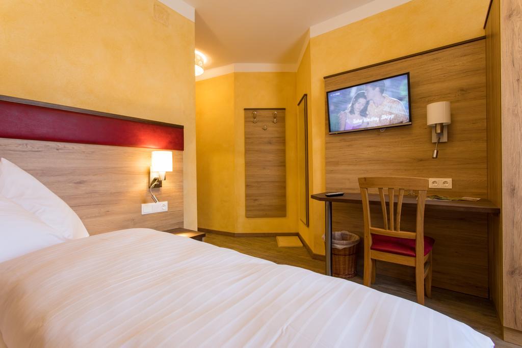 Hotel Freiensteinerhof Superior Sankt Peter-Freienstein المظهر الخارجي الصورة